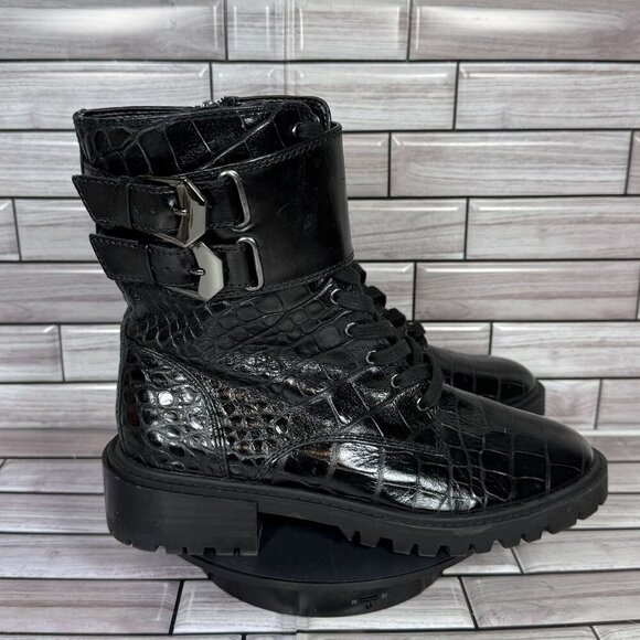 Vince Camuto Women's Black Leather Embossed Fawdry Combat Boot Shoe Size 5.5-NEW - Picture 1 of 8